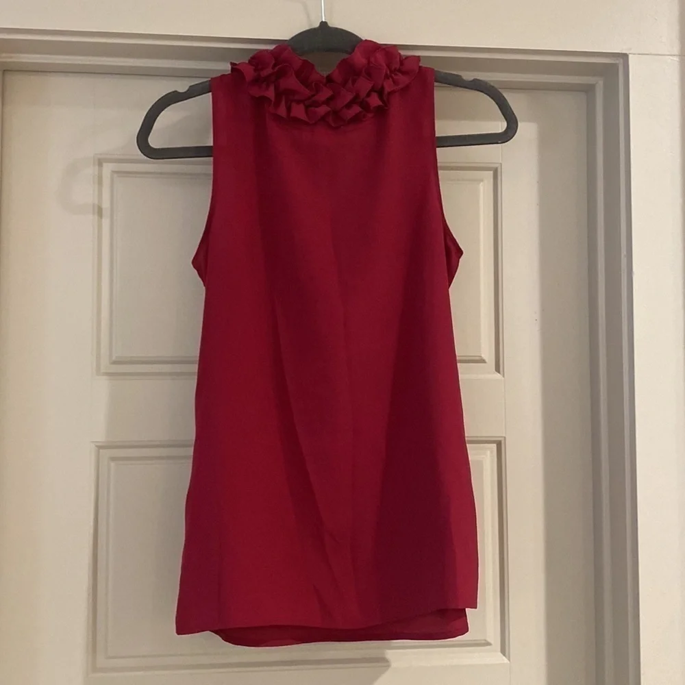 𝅺NEW York & Company Magenta Ruffle Neck Sleeveless Blouse
